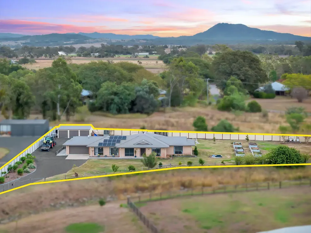Harrisville 4Habitaciones The Epitome of Spaciousness - A Large Family Home in the Scenic Rim
