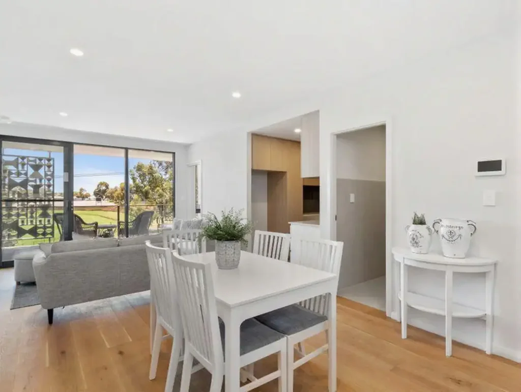 Leederville 2ਬੈੱਡਰੂਮ Where Every Day Feels Elevated!