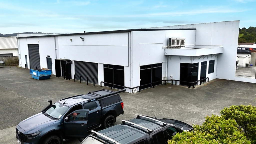 Warkworth Standalone High-Stud Industrial