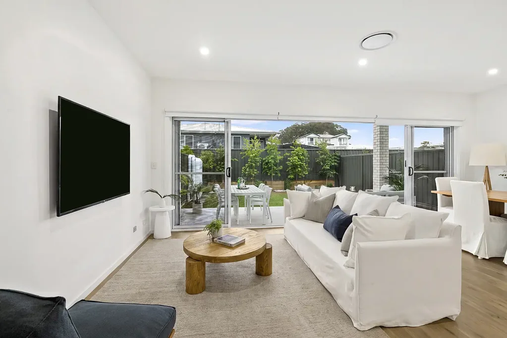Badagarang 5房  SPACIOUS, NEAR-NEW DUPLEX DESIGNED FOR MODERN & MULTI- GENERATIONAL LIVING