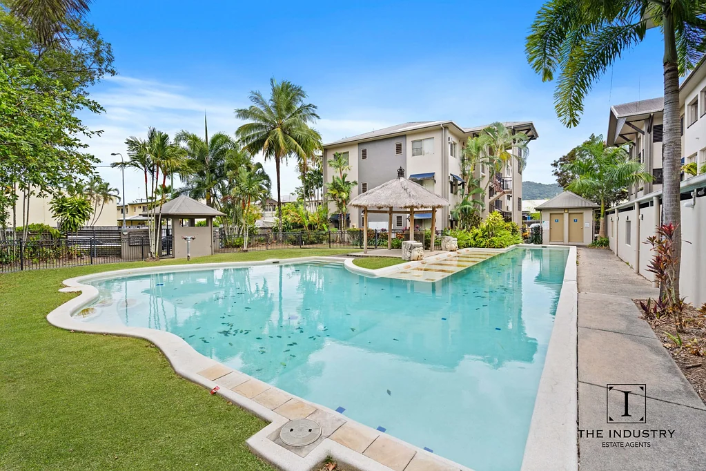 205/2-8 Centenary Close, Manoora, QLD 4870