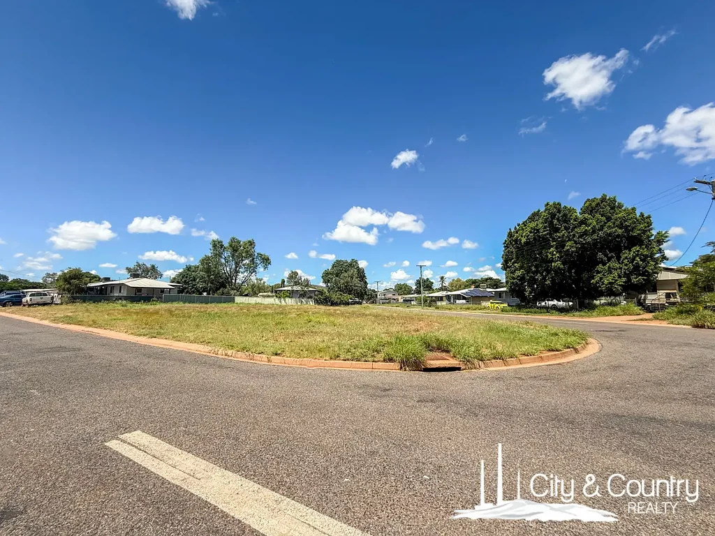 16 Tadman Avenue, Mount Isa, QLD 4825