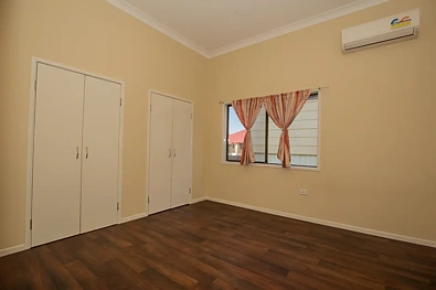 22 Carisbrook Street, Rocklea, QLD 4106, 3 Bedrooms, 1 Bathrooms, House