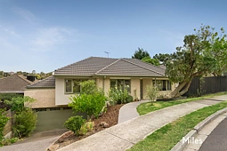 1 Jolliffe Crescent, Rosanna