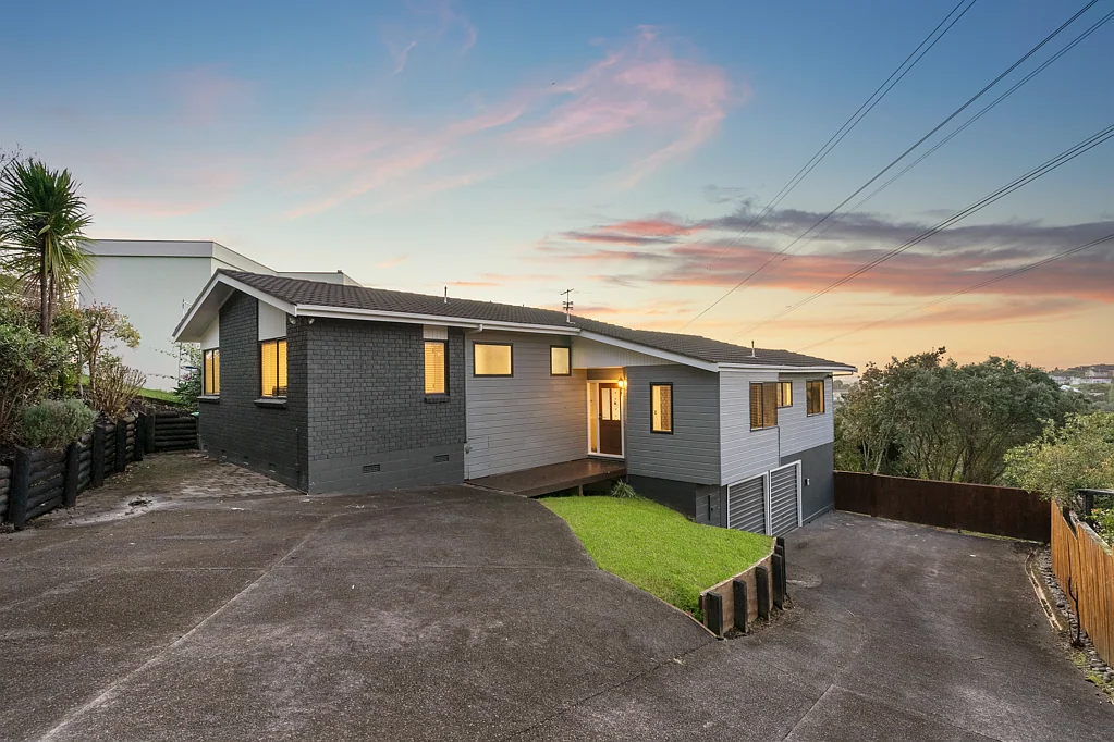 Blockhouse Bay 3chambre Viewing: Tuesday 17th at 2PM
