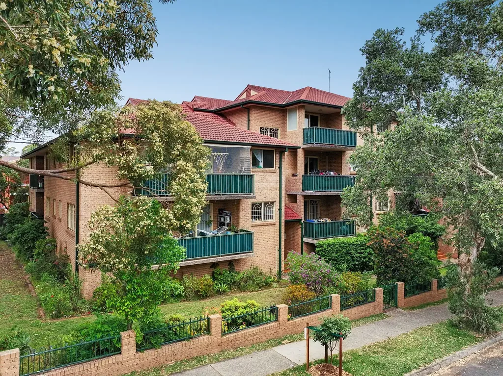 Wiley Park 2ห้องนอน Bright & Convenient 2-Bed Apartment - 5/1 Denman Ave, Wiley Park
