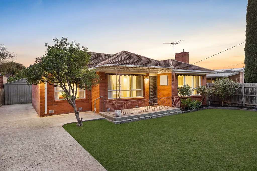 15 Bunker Avenue, Kingsbury, VIC 3083