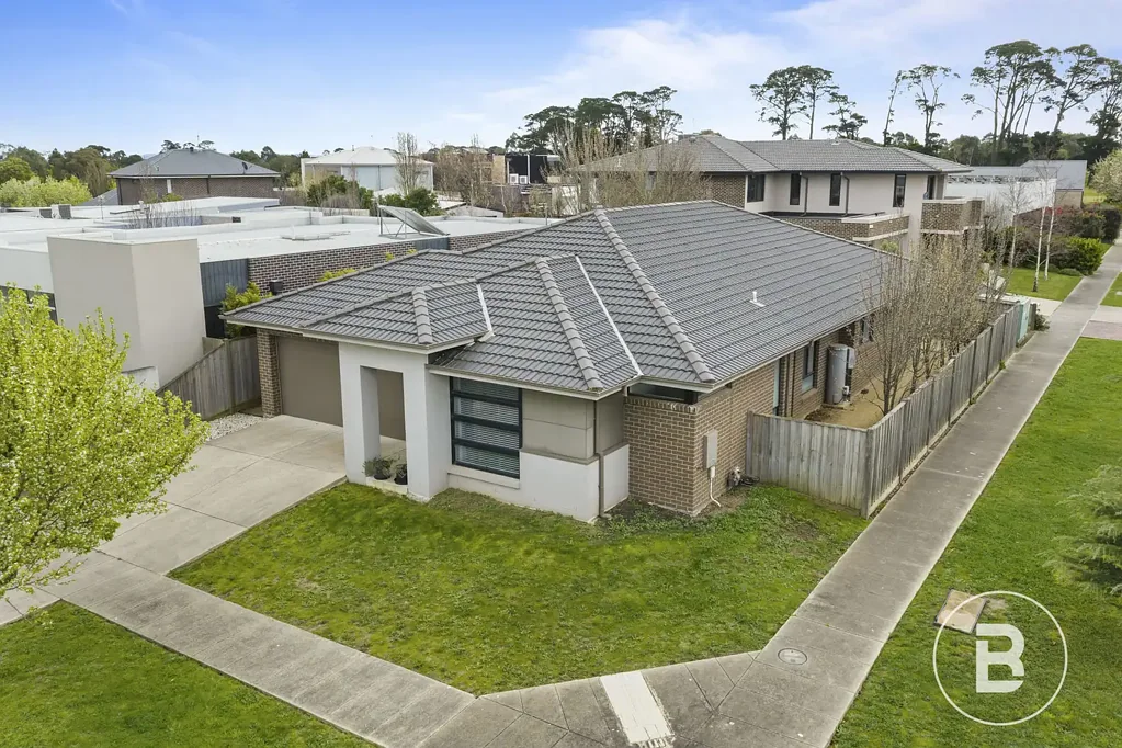 Alfredton 4બેડરૂમ MODERN LIVING IN A SOUGHT-AFTER ALFREDTON LOCATION