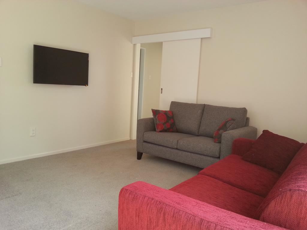 2/77 Hansons Lane, Upper Riccarton, Christchurch, 2 침실, 1 욕실