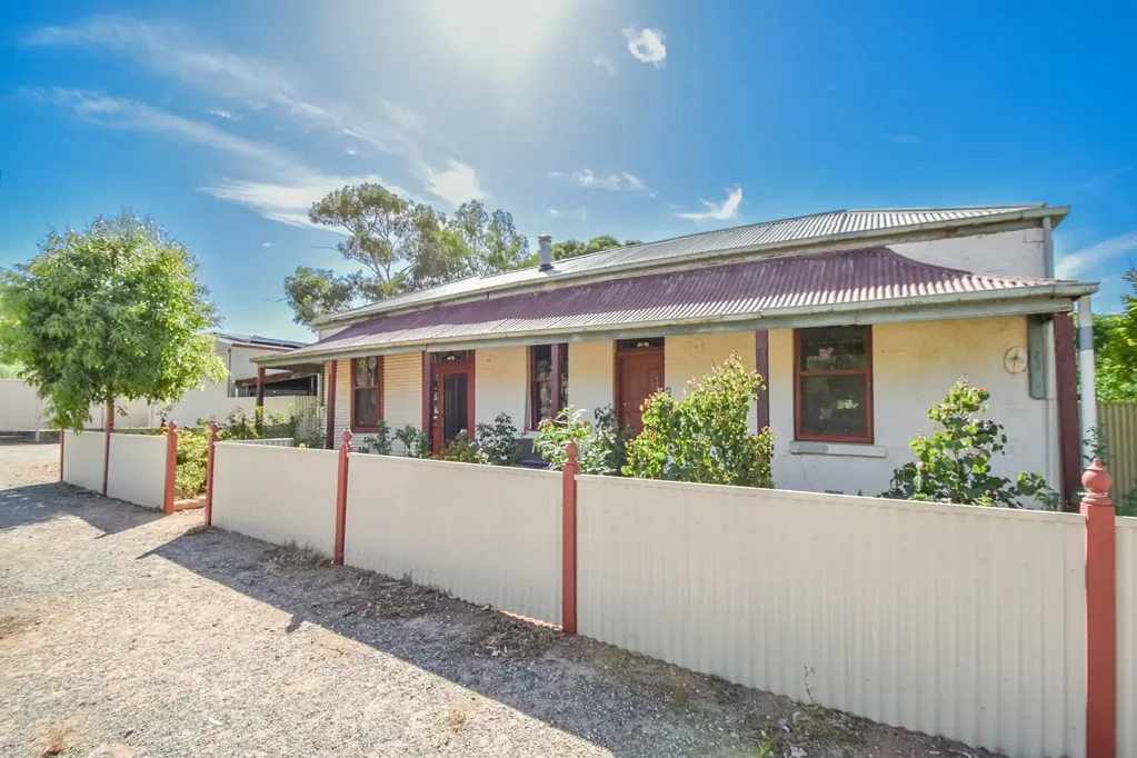 2 James St, Georgetown, SA 5472