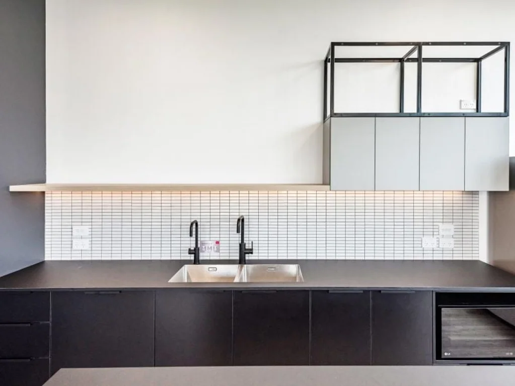 East Tamaki Highbrook Hub: Modern Ground Floor Office