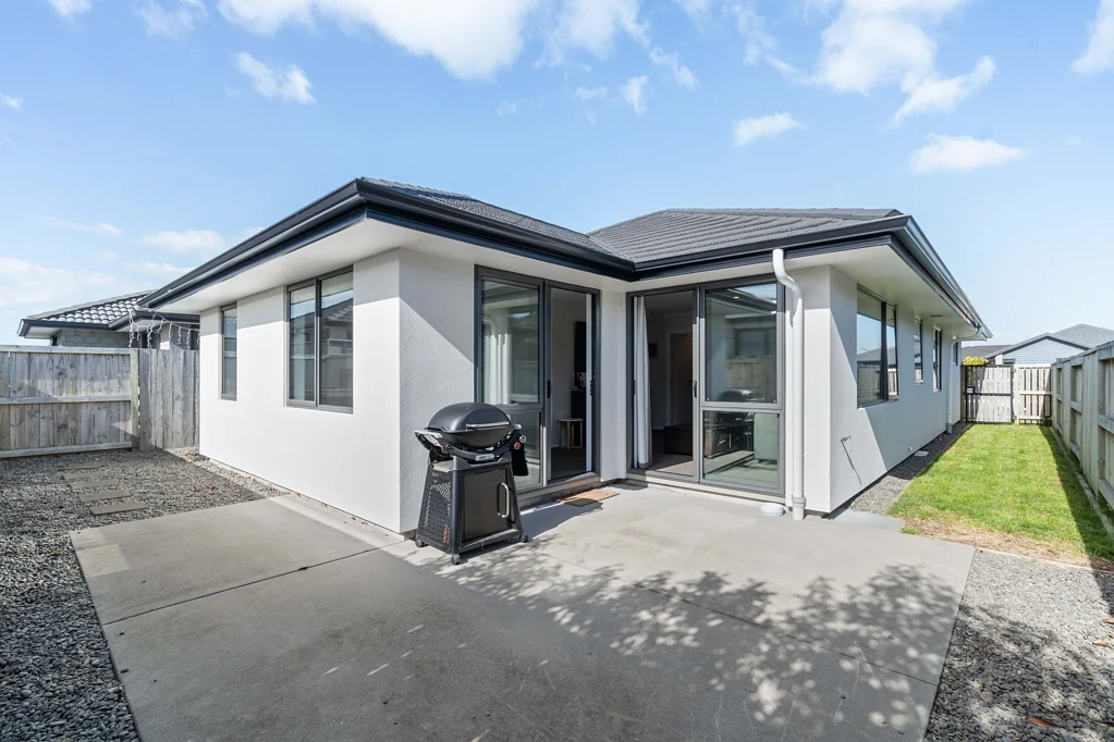 Papamoa 3બેડરૂમ Easy Living. Clever Buying.