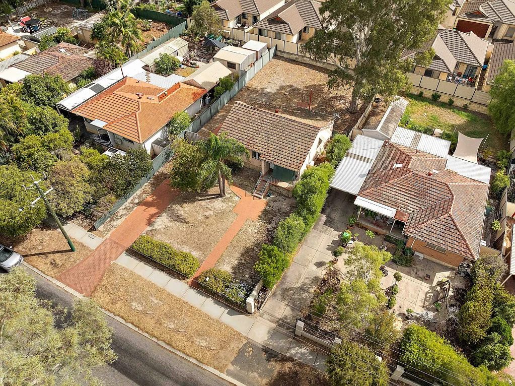 15 Sturtridge Road, Lockridge, WA 6054