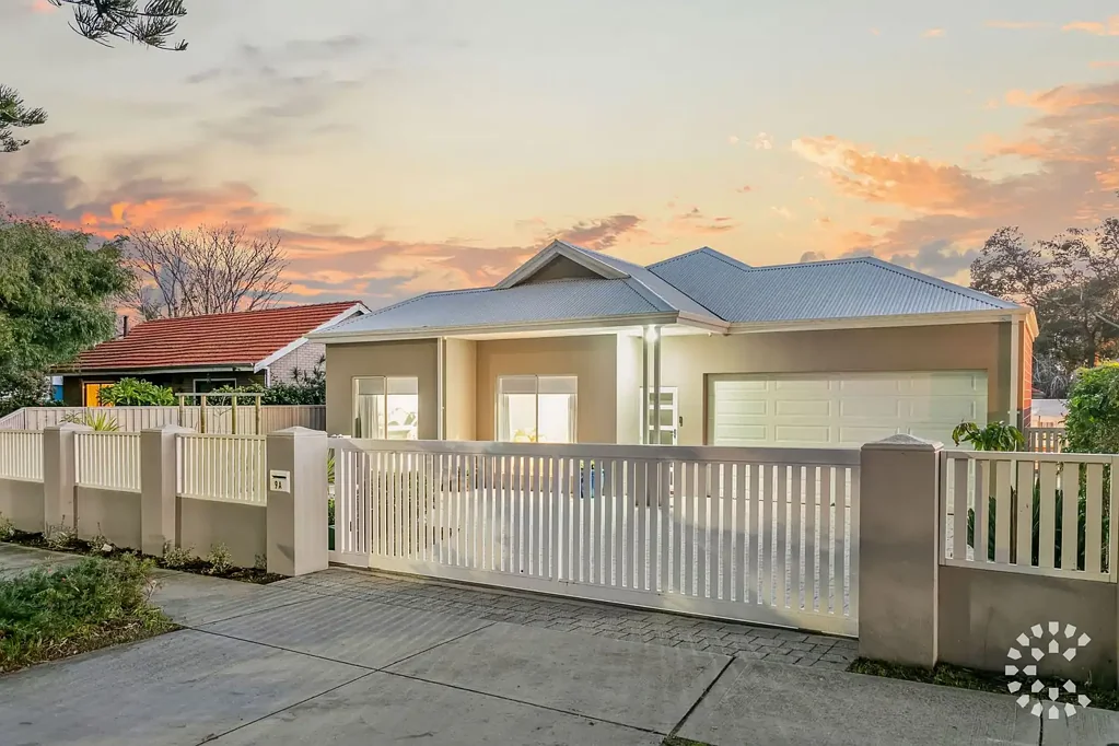 9A Paget Street, Hilton, WA 6163