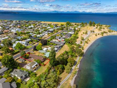 Wharewaka 3房  Two previous owners, one exceptional property
