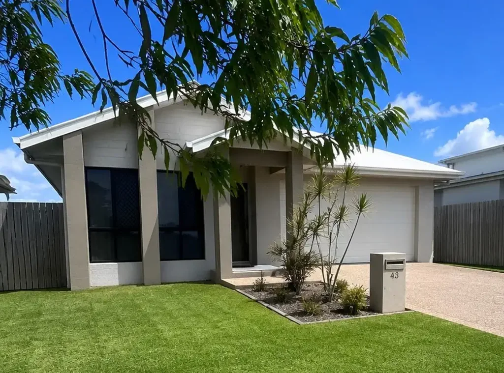 43 Tasman Circuit, Burdell, QLD 4818