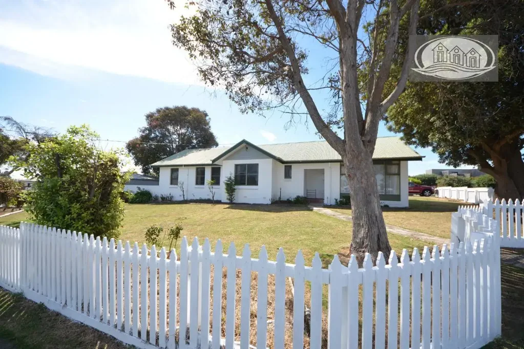 4 BEDROOM FULLY FURNISHED CLOSE TO CBD