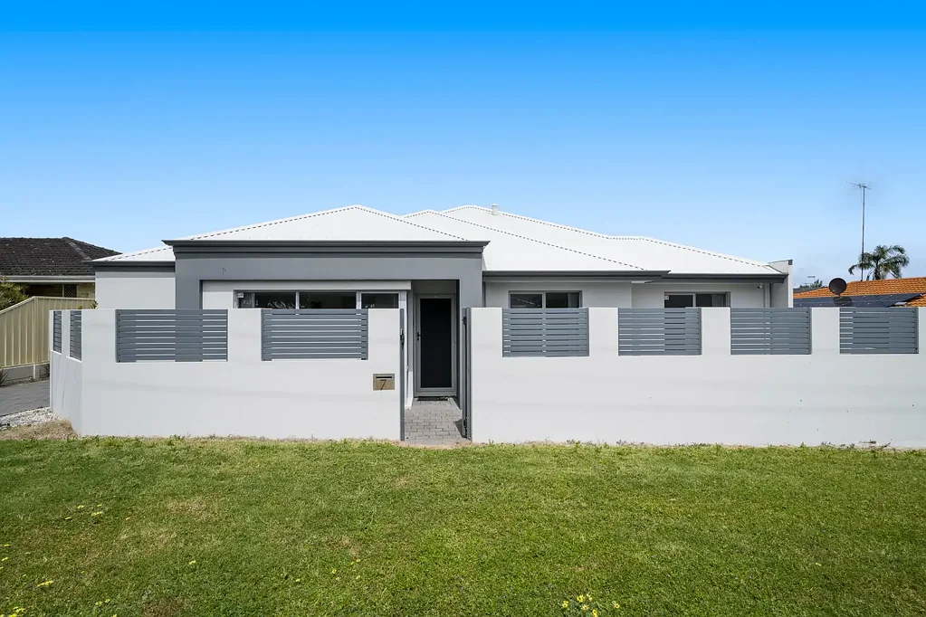 7A Hotspur Road, Spearwood, WA 6163