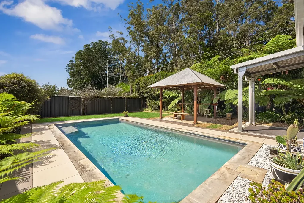 Currumbin Waters 4 Bedroom The Ultimate Currumbin Waters Family Lifestyle