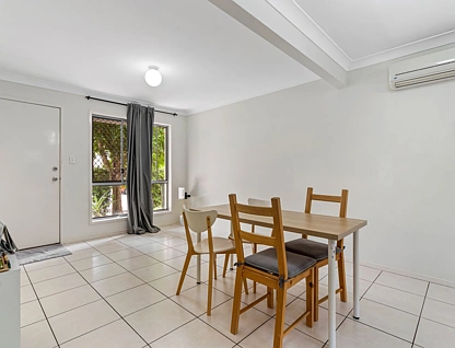 89/2311 Logan Road, Eight Mile Plains, Fordell, 3 Kuwarto, 2 Banyo, Townhouse