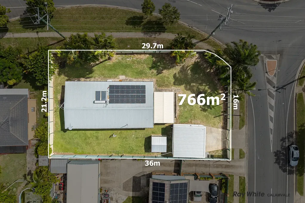 Boronia Heights 3房 宽敞766平米地块 私密全围栏设计 便捷学区公交 家庭聚会空间 宠物乐园 多功能房间 太阳能电池板 Spacious family home great for home business in convenient location and 4 bedroom potential