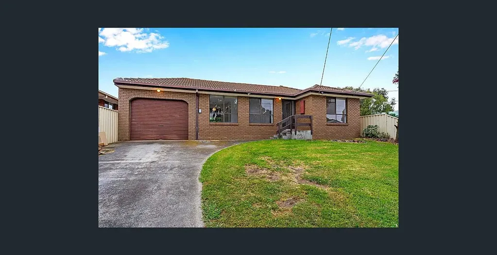 Beautiful 4-Bedroom Family Home in Quiet Court Location!!