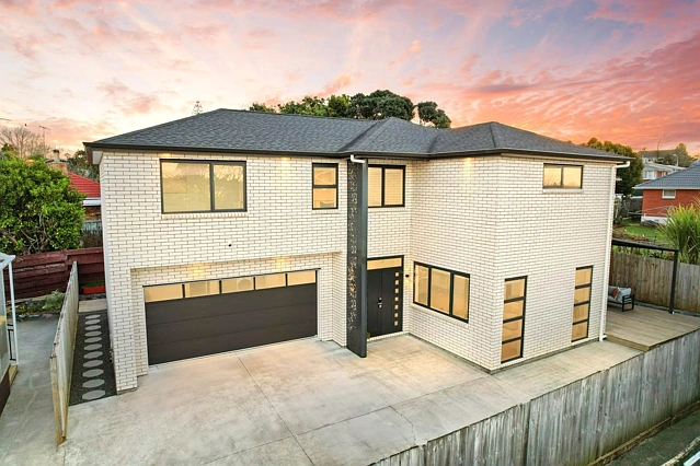 17A Ussher Place, Pakuranga Heights, Manukau City