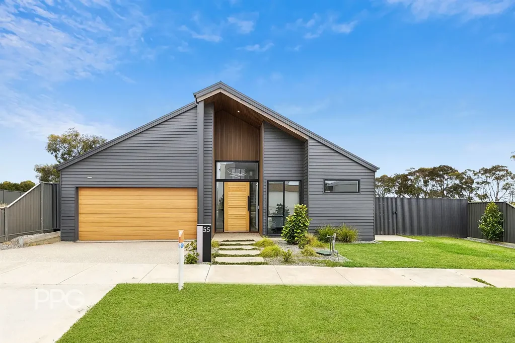 Curlewis 4房  Striking Contemporary Design With Vineyard Views