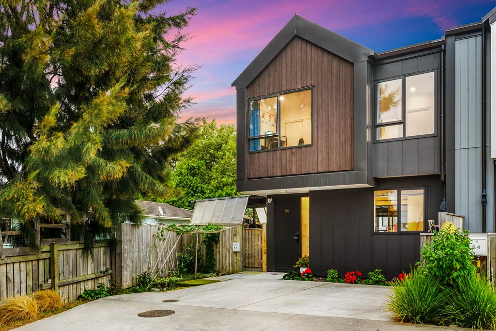 66 Waipuhinui Road, Manukau Central, Manukau City, Auckland