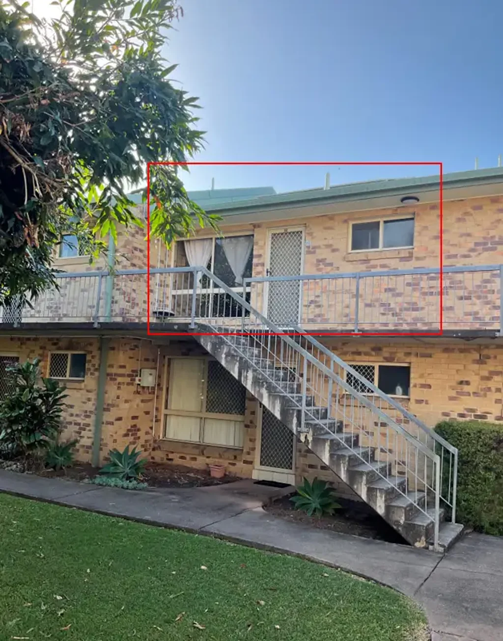 Cozy apartment, close to shops and railway - AVAILABLE NOW