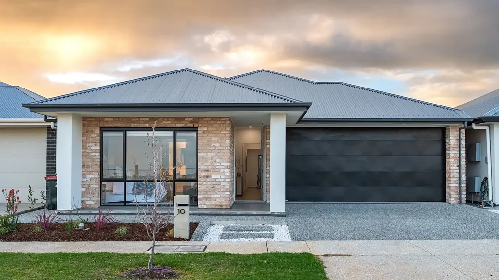 10 Trimboli Crescent, Riverlea Park, SA 5120