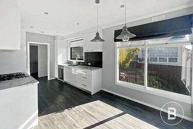 19 Harbour Drive, Sebastopol, VIC 3356, 3 slaapkamers, 1 badkamers, House