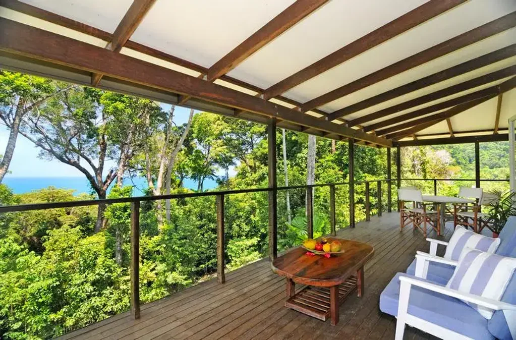 Daintree 3Phòng ngủ MASSIVE PRICE DROP - Iconic Sea & Mountain Views on the Daintree Coast, Restored Timber 3 Bedroom Home