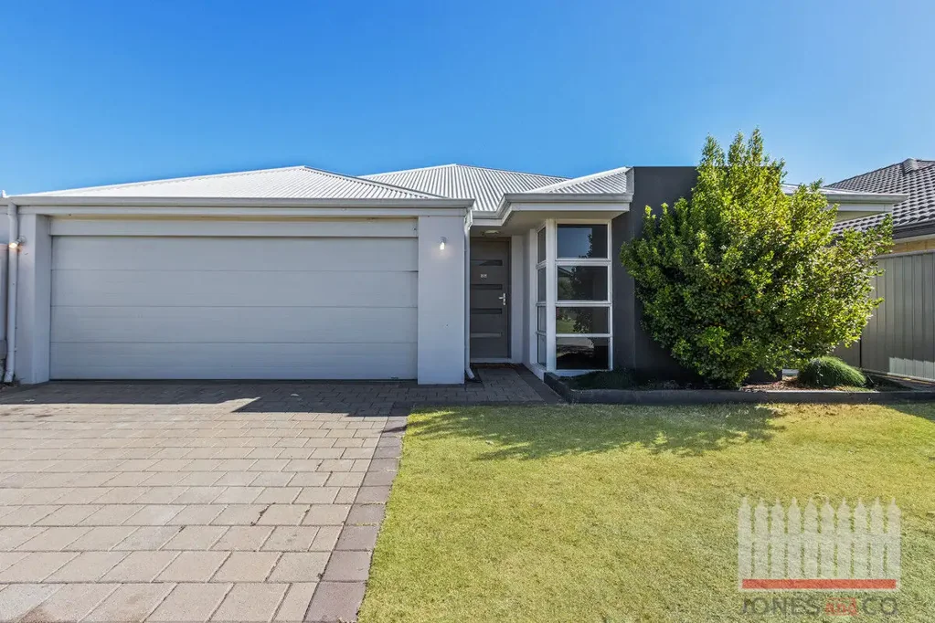 BEAUTIFUL HOME IN PRIME LOCATION