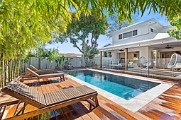 18 Gardenia Grove, Burleigh Heads