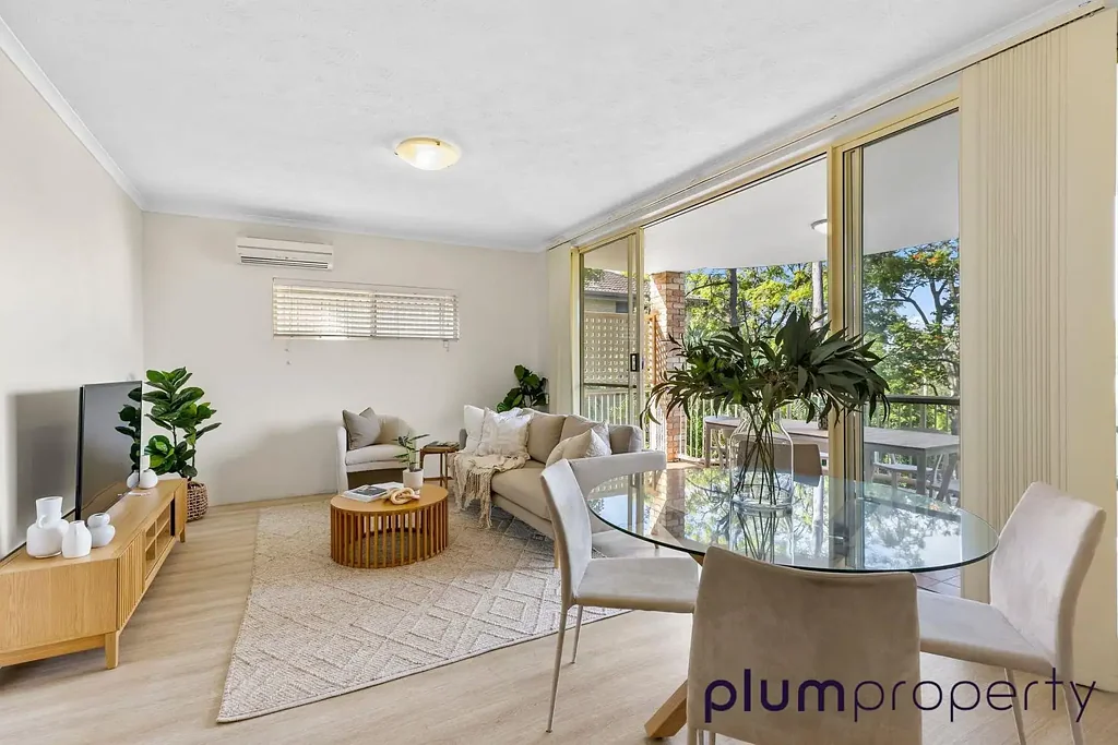 Stylish Apartment in Prime Taringa Location