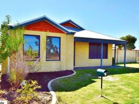 Ellenbrook 3 Bedroom Family living in a convenient location....