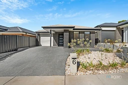 6 Colins Way, Onkaparinga Heights