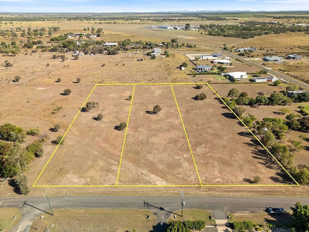 12E Edgewood Drive, Emerald, QLD 4720