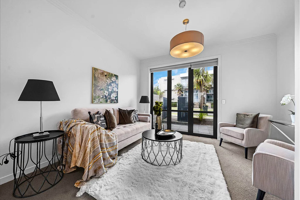 84 Norwood Drive, Flat Bush, Manukau City, Auckland