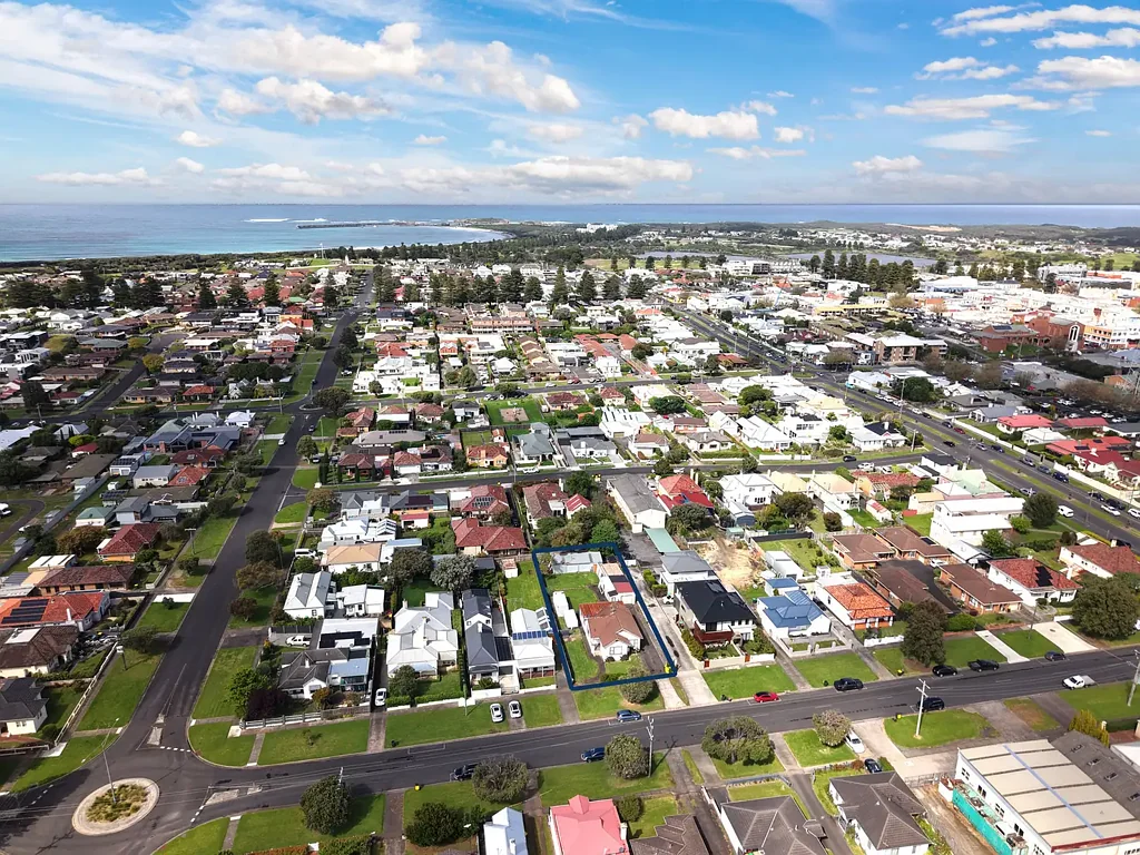 Warrnambool 3 Slaapkamer KNOCK, KNOCK, KNOCKING

CENTRAL RESIDENTIAL DEVELOPMENT SITE - COUNCIL APPROVED PLANNING PERMITS  AVAILABLE