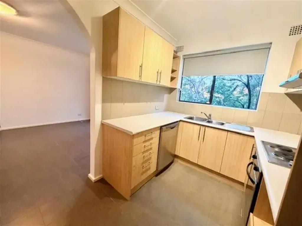 RENOVATED 2 BEDROOM UNIT WITH LOCK UP GARAGE