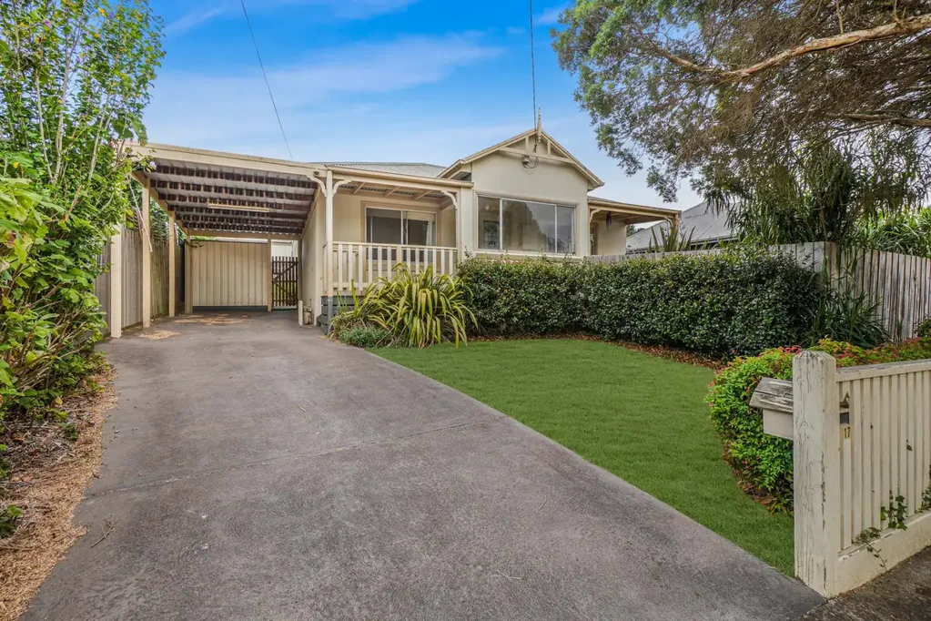 1/17 Henrietta Street, Warragul, VIC 3820