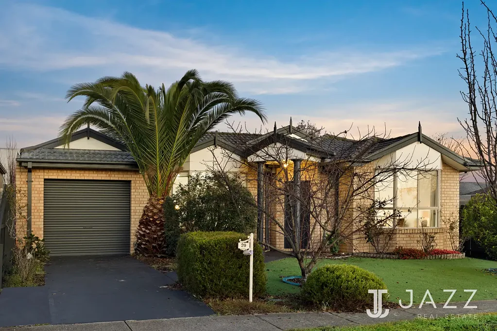 29 Dolphin Crescent, Point Cook, VIC 3030