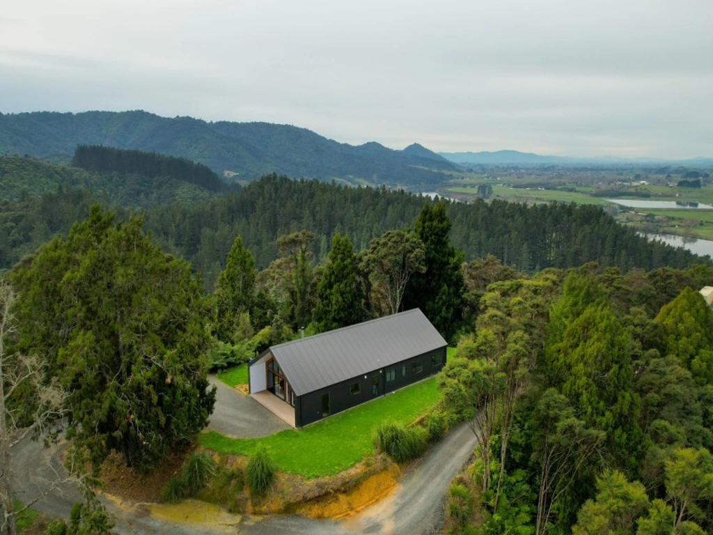 Ngaruawahia EXECUTIVE ELEVATED PRIVATE LIVING
