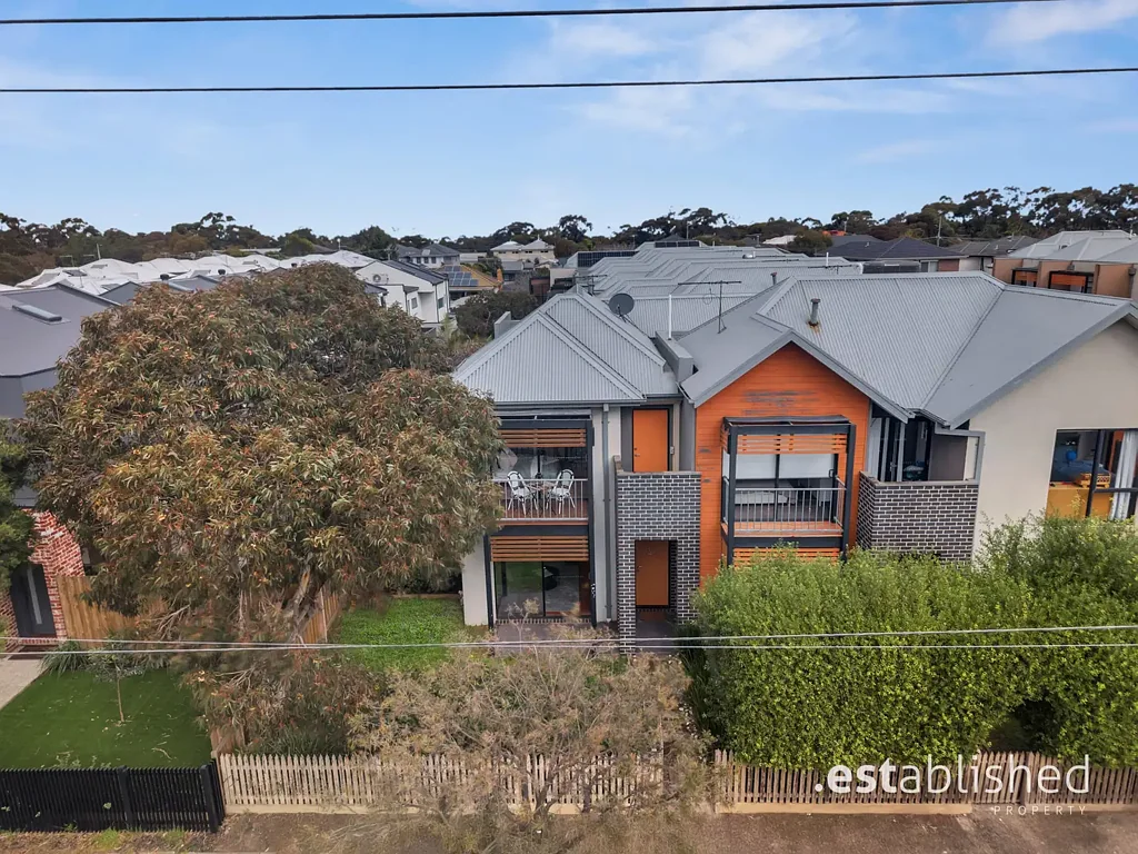 Newport 3房 Newport 中心地段的现代生活 Modern Living in the Heart of Newport