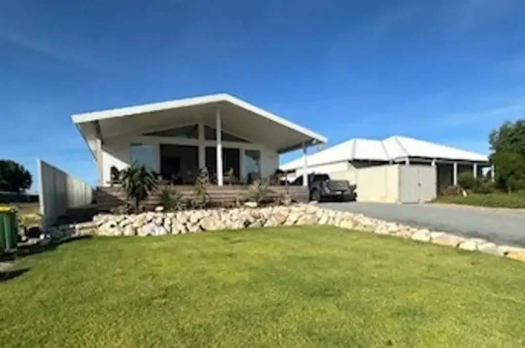 7 DEE Street, Leeman, WA 6514