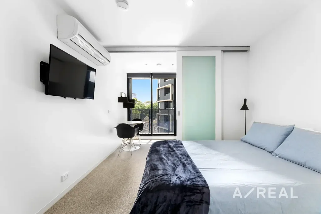 Fully Furnished Studio In The Heart Of Melbourne
