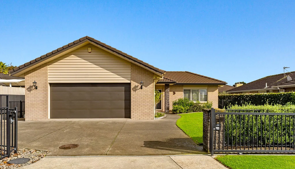 Karaka 3Moenga Karaka Harbourside Single-Level Gem