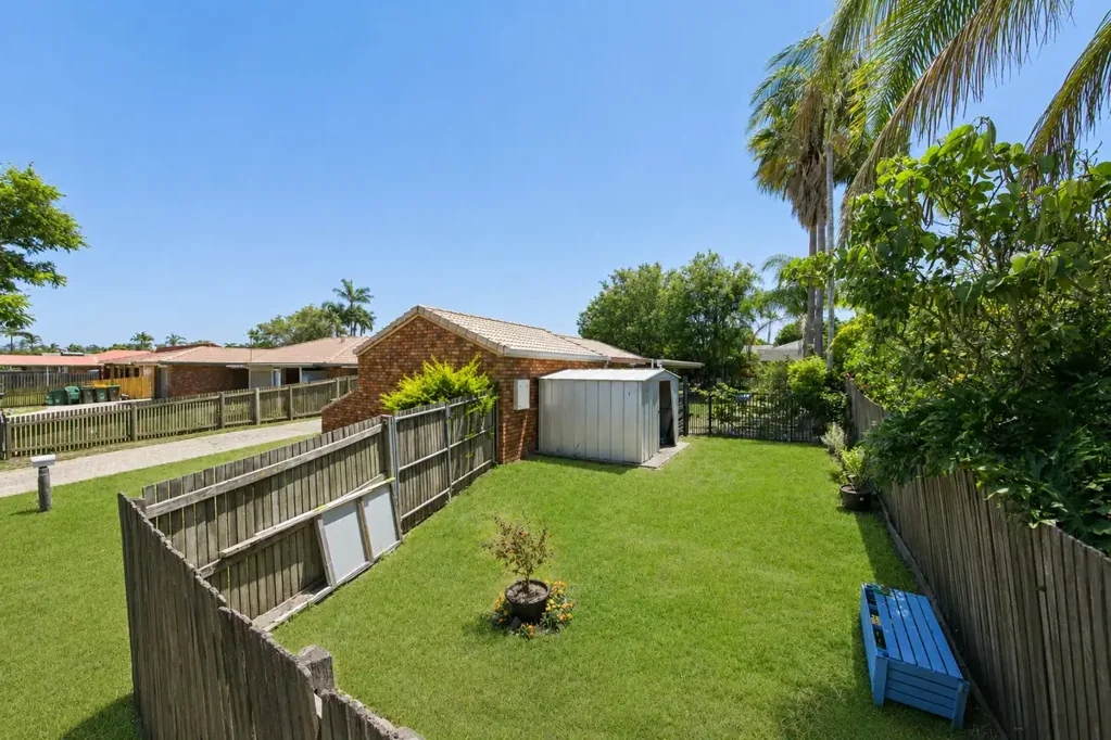 Bracken Ridge 3Kwarto Lowset Living on a Sizeable 580sqm Block with Side Access